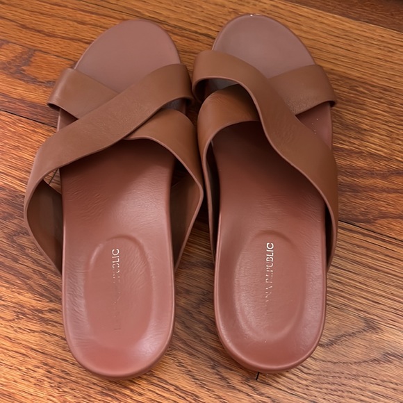 Banana Republic Brown Cross Strap Sandals / Slides Size 7 - Picture 4 of 6